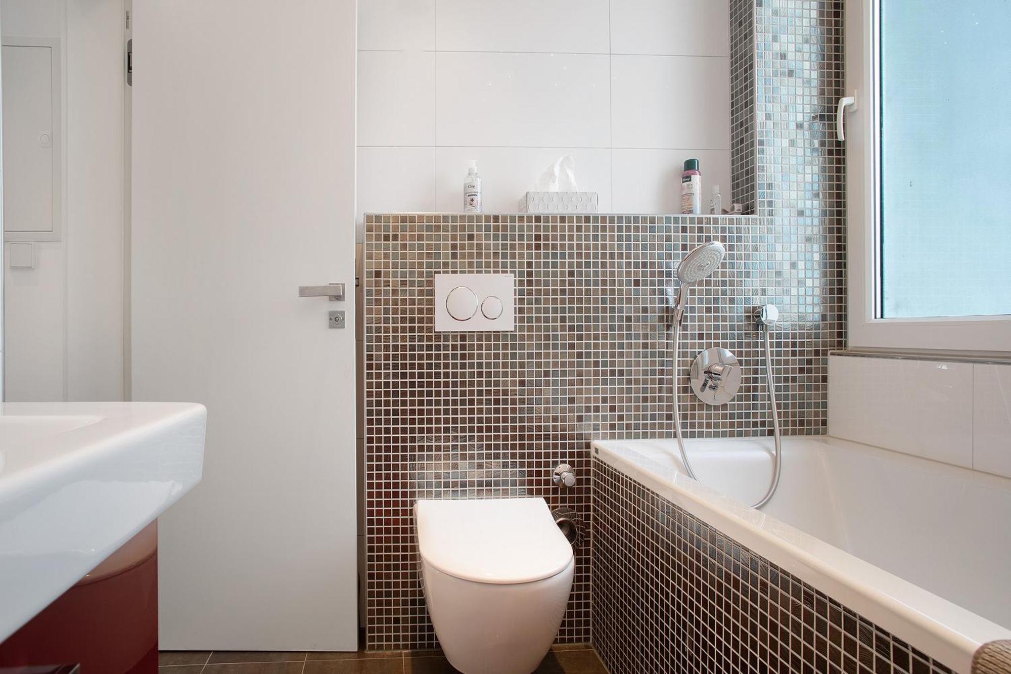 Thaicenter Bodensee 2 ฟรีดริชส์ฮาเฟน ภายนอก รูปภาพ